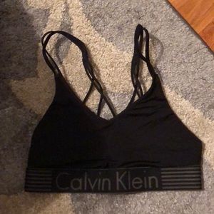 Calvin Klein Sports Bra Medium